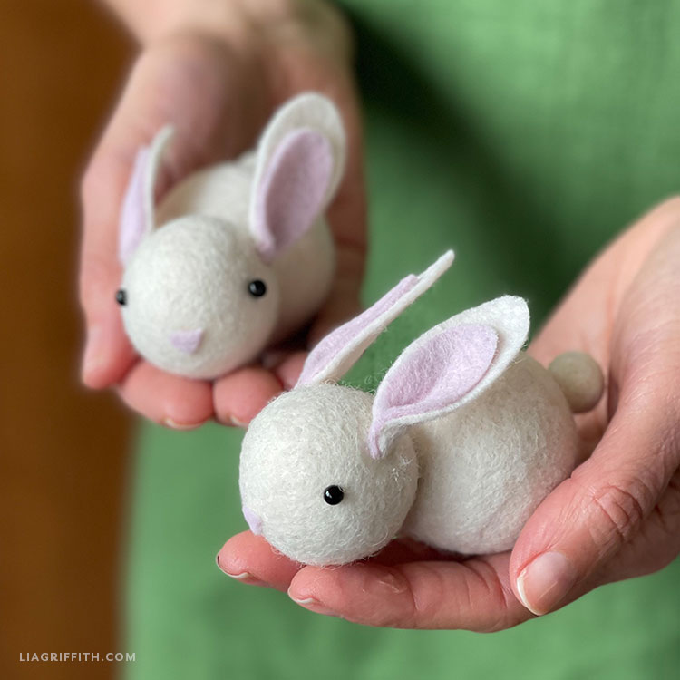 Lia Griffith | Free Felt Ball Bunnies (Video)