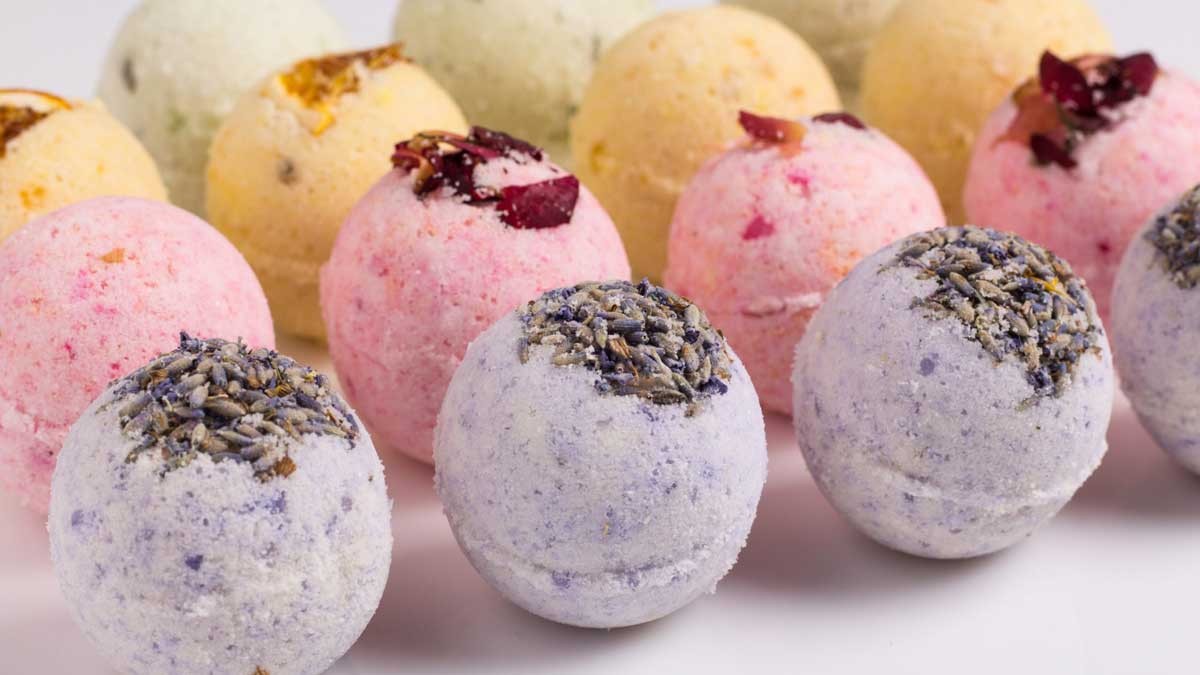 The Ultimate Guide to Finding the Best Manufacturer of Bath Bombs