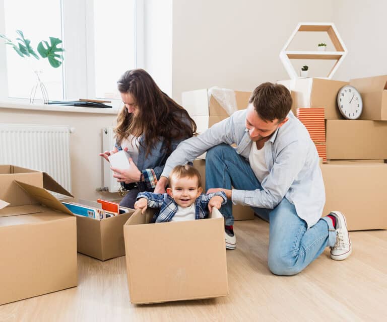 Moving companies in Dubai: choosing reliable helpers for your move.