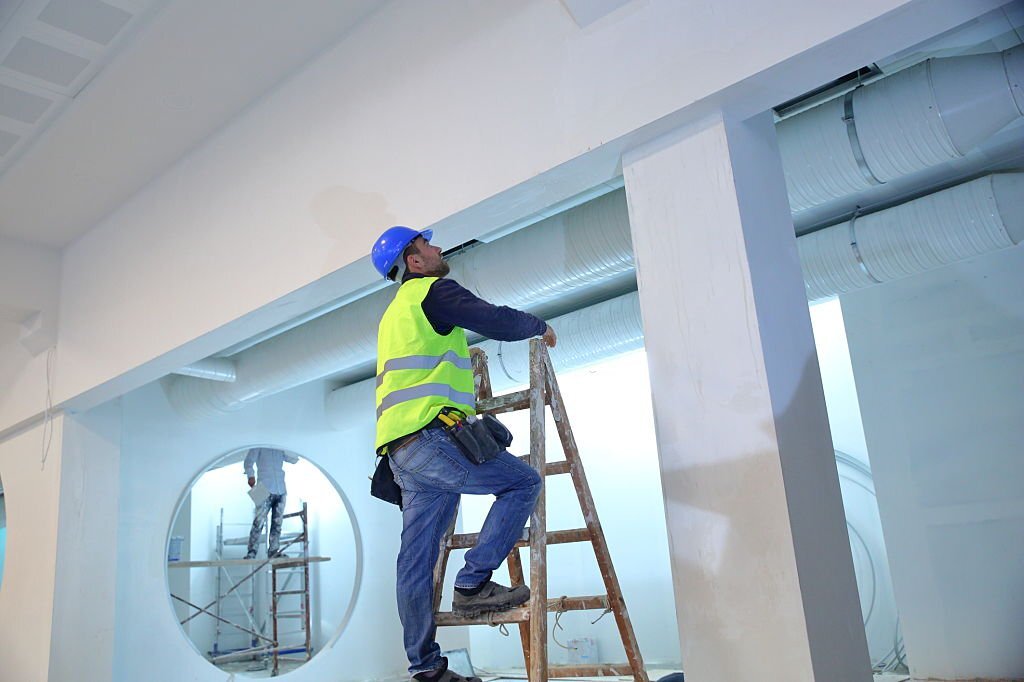 Common Mistakes to Avoid for When Hiring Commercial Painters