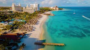 A Coastal Escape to Remember: West Palm Beach Vacation Rentals vs. Sarasota Vacation Rentals