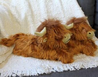 Highland Cow Slippers: Cozy Comfort with a Scottish Flair